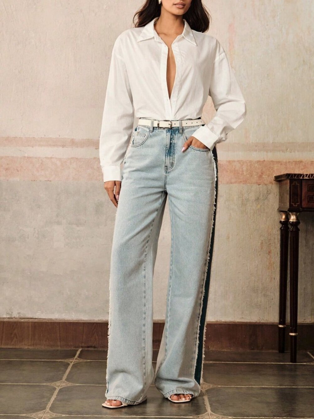 White Casual Loose Fit Long Sleeve Tassel detailed Artistic Fish Women's Blouse - Picture 6 of 7